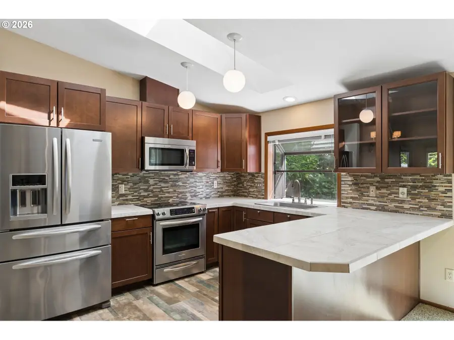 9350 SW Julia Pl, Tigard, OR 97224 - #3