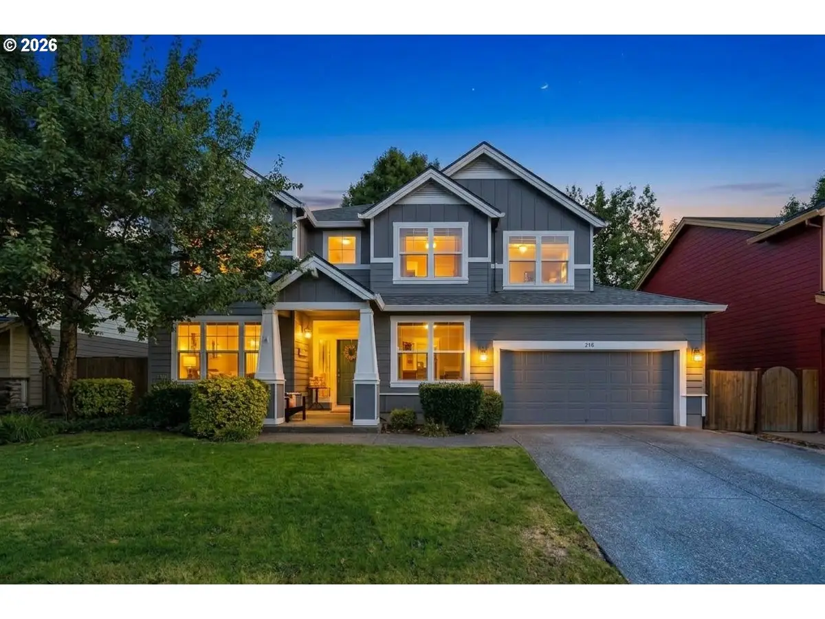 208 N White Oak St, Newberg, OR 97132 - #1