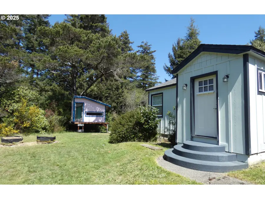 47615 Oregon Coast Hwy, Bandon, OR 97411 - Image #3