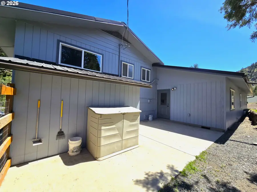 306 Adam Dr, Canyon City, OR 97820 - #3