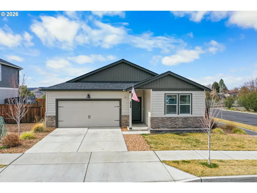 597 NE Union Loop, Prineville, OR 97754 - #2