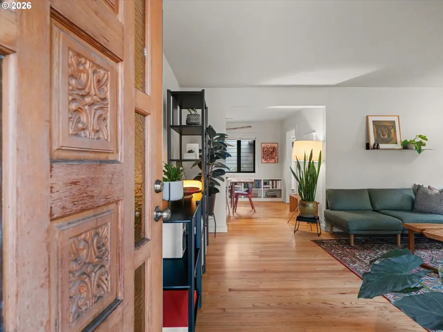 6330 SE Woodstock Blvd, Portland, OR 97206 - #3
