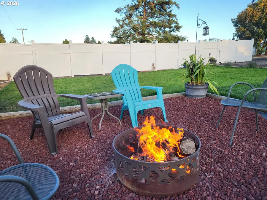 38591 Gilkey Rd, Scio, OR 97374 - #2
