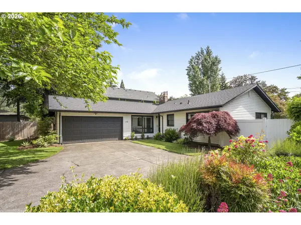 28 SE 111th Ave, Portland, OR 97216