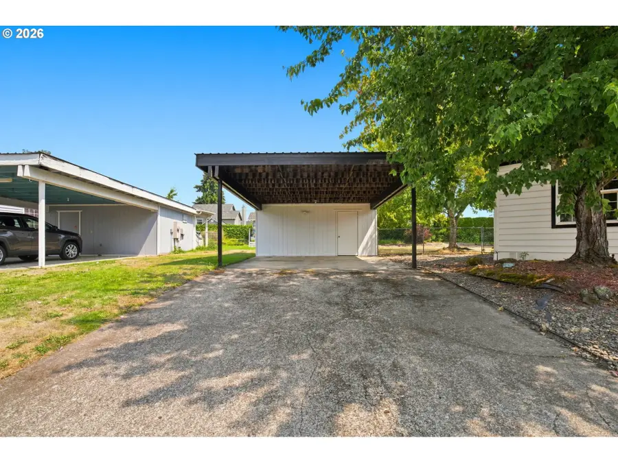 655 NE Burnett Rd #4, McMinnville, OR 97128 - #3