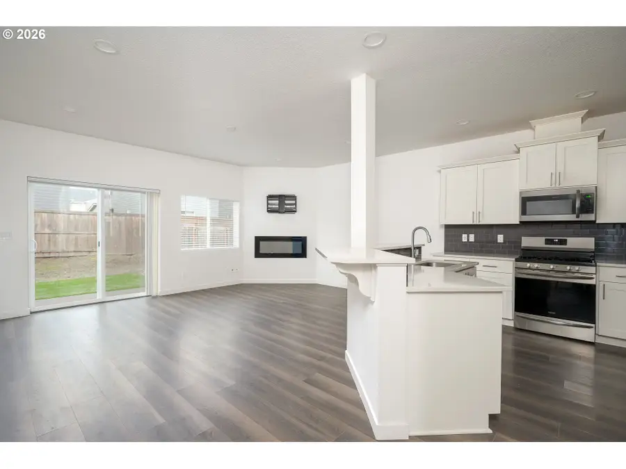 835 S 25th Ave, Cornelius, OR 97113 - #3