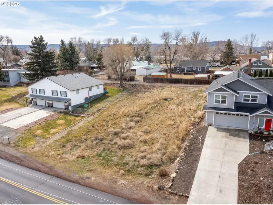 NE Loper Ave #25, Prineville, OR 97754 - #3