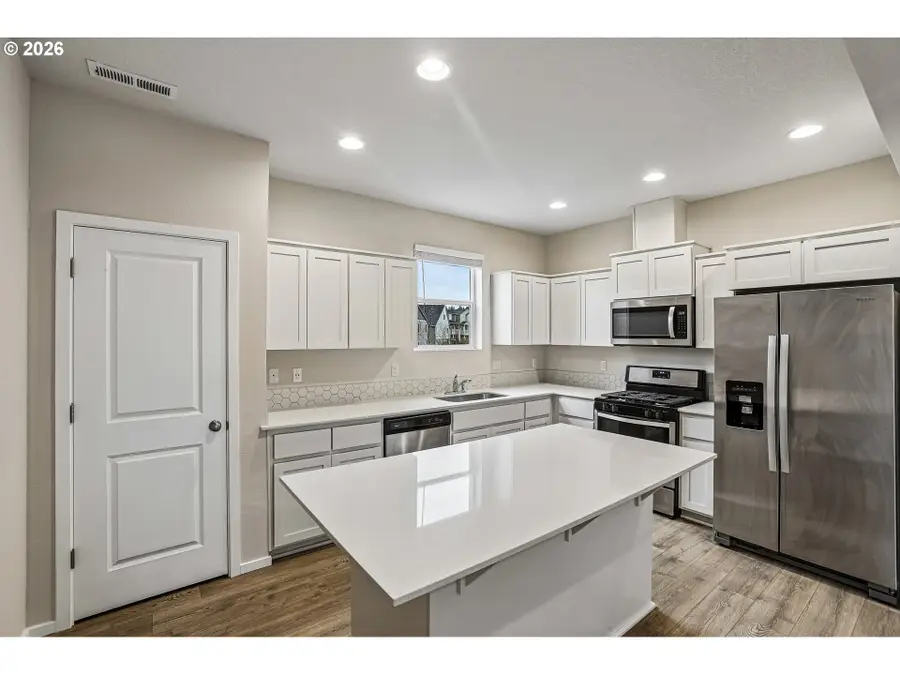 7803 NW Spirea St, Portland, OR 97229 - #3