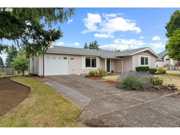 81 34th St, Washougal, WA 98671
