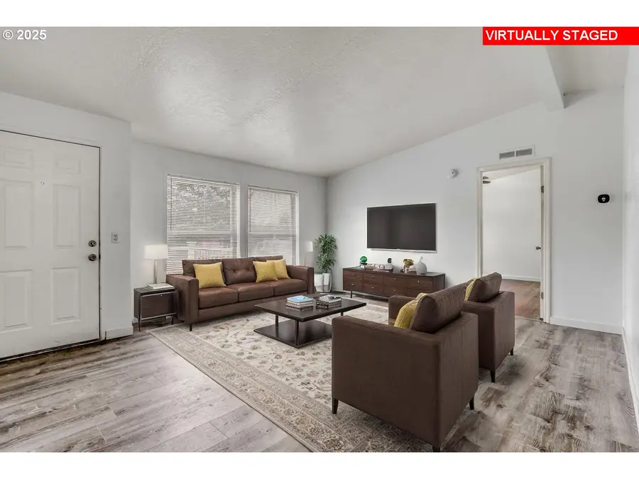 10302 NW 317th Ave, North Plains, OR 97133 - Image #2