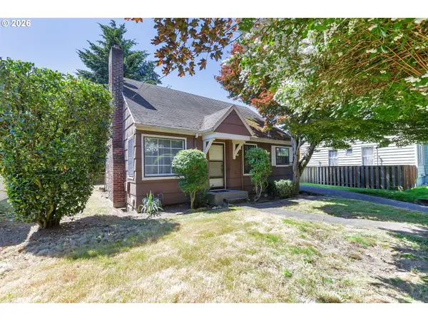 232 NE Russet St, Portland, OR 97211