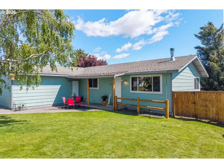 130 E 21st St, Goldendale, WA 98620 - #3