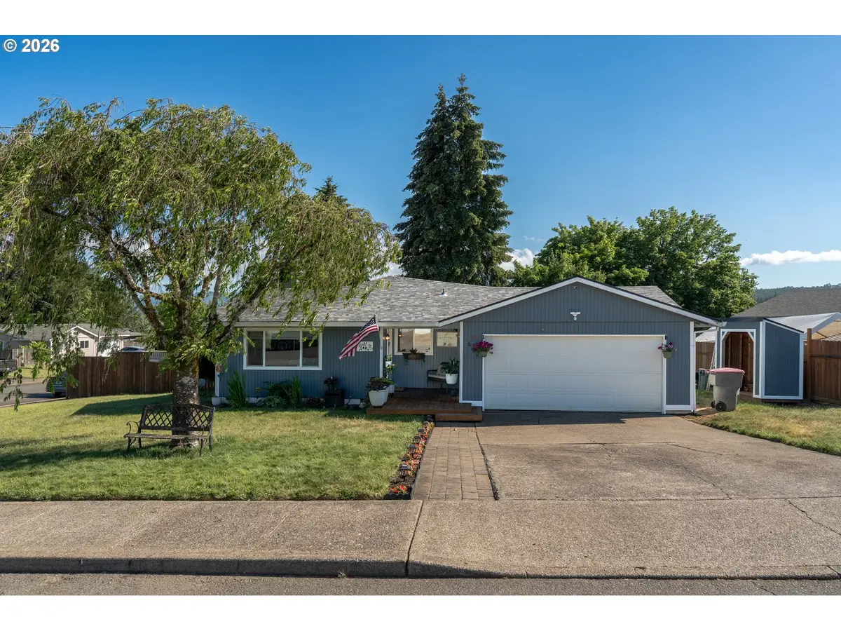 691 NE 5th St, Willamina, OR 97396 - #1