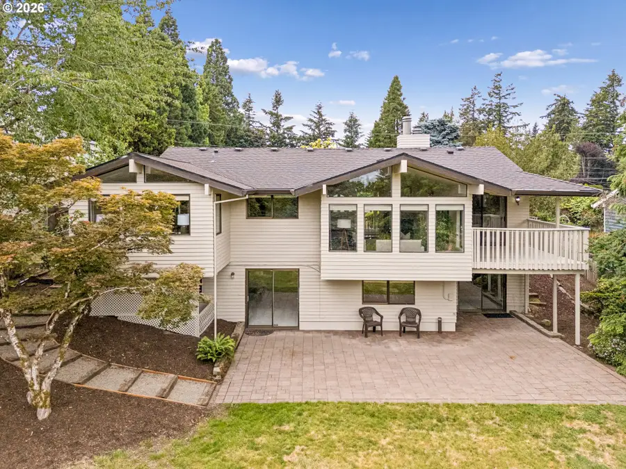19142 Suncrest Dr, Northwest Clackamas, OR 97068 - #3