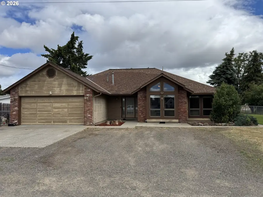 215 N Mill St, Goldendale, WA 98620 - #3