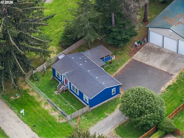 90842 Sand Dollar Ln, CoosBay, OR 97420