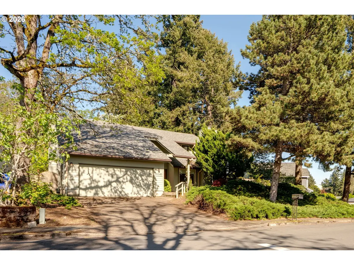 18140 Stonewood Dr, Gladstone, OR 97027 - #1
