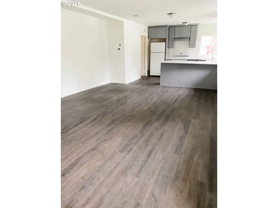 227 SE 129th Ave, Portland, OR 97233 - #3