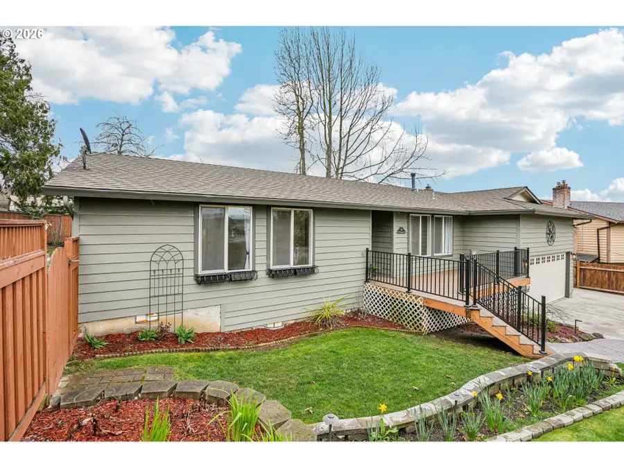 44 SW Birdsdale Dr, Gresham, OR 97080 - #2