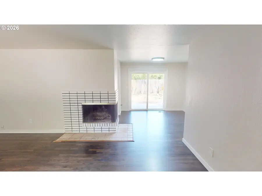 6354 Hiawatha Ct, Northwest Clackamas, OR 97035 - #3