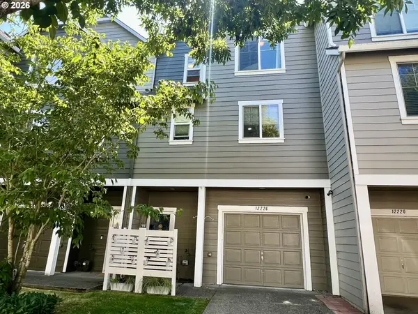 12226 SE Long St, Portland, OR 97236