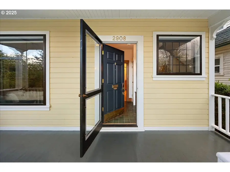 2908 NW Thurman St, Portland, OR 97210 - Image #2