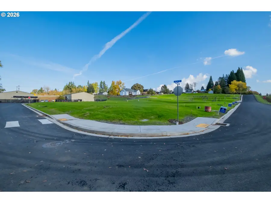 2 W Grant St #2, Carlton, OR 97111 - #2