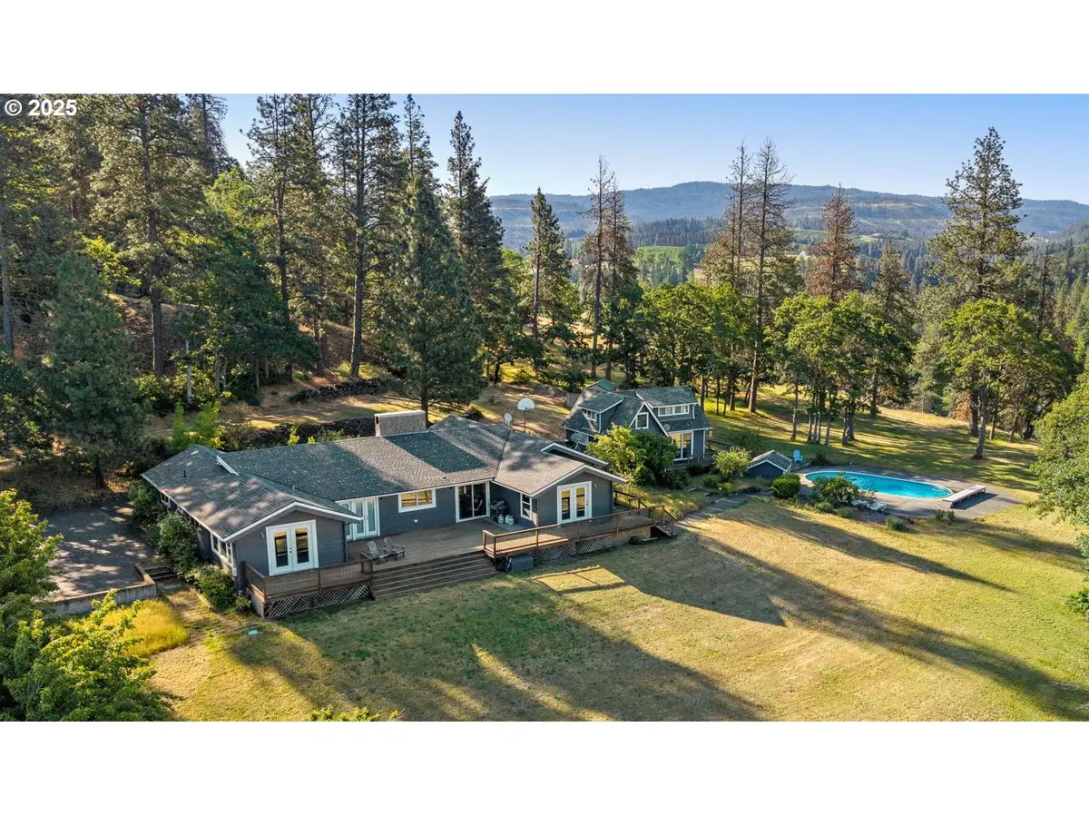 400 Cherry Hill Dr, Mosier, OR 97040 - #1