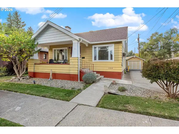 1204 9th St, LaGrande, OR 97850
