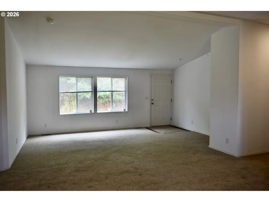 29204 Wallace St #B, Gold Beach, OR 97444 - #3