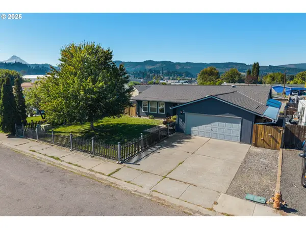 3196 Midway Rd, HoodRiver, OR 97031