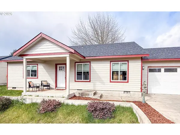 2382 E Irwin Way, Eugene, OR 97402