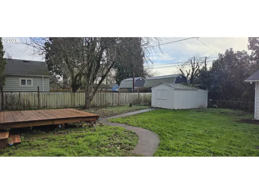 9256 SE Morrison St, Portland, OR 97216 - #3