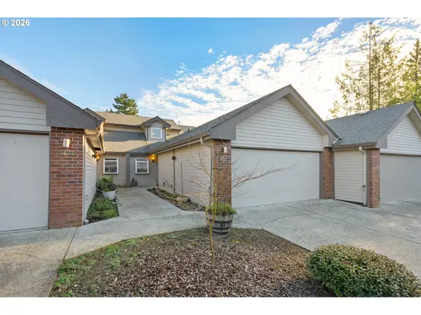 2437 NW Logan St, Camas, WA 98607