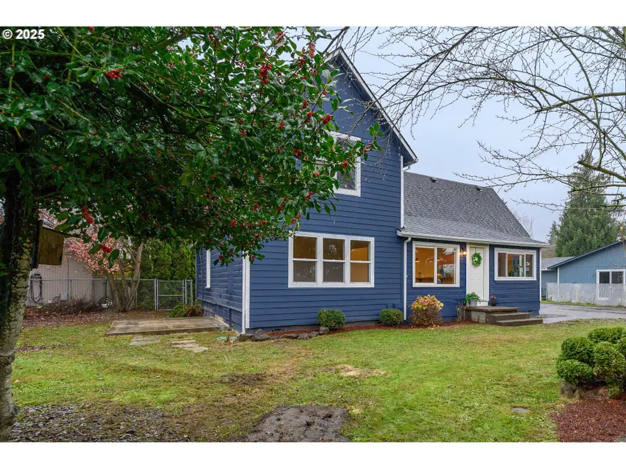 119 NE Kingwood Dr, McMinnville, OR 97128 - Image #3