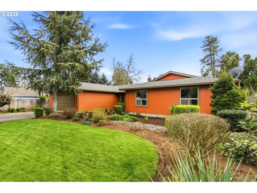 1180 Koffler Ave, Woodburn, OR 97071 - #3