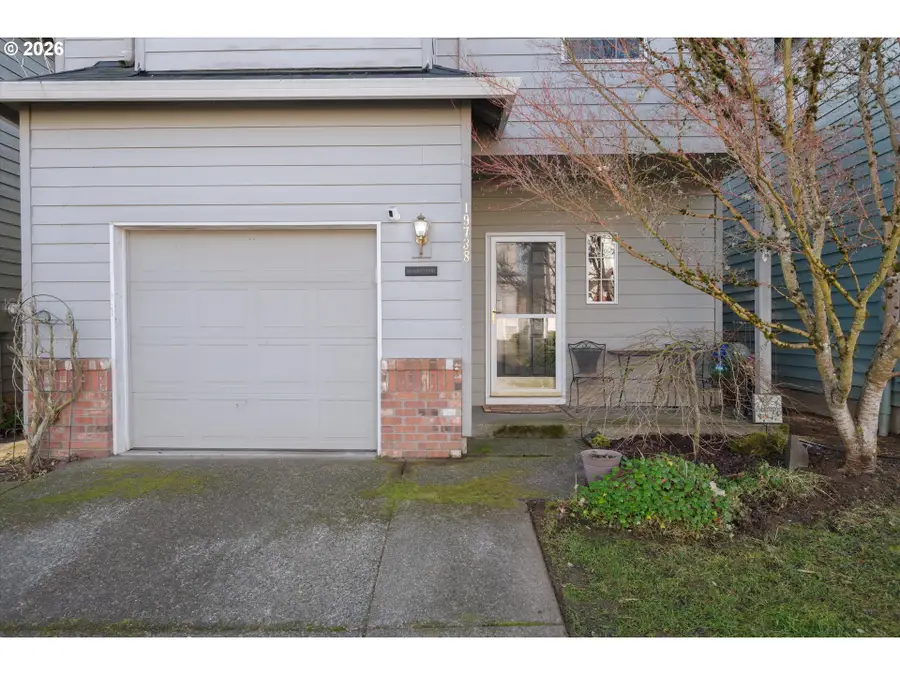 19738 SW Ashcroft Ln, Aloha, OR 97003 - #3