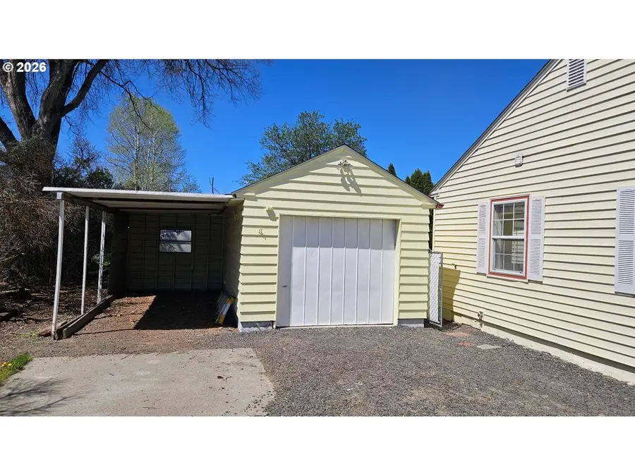 302 SE 2nd St, Enterprise, OR 97828 - #3