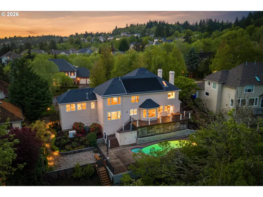 2512 NW Pinnacle Dr, Portland, OR 97229 - #2