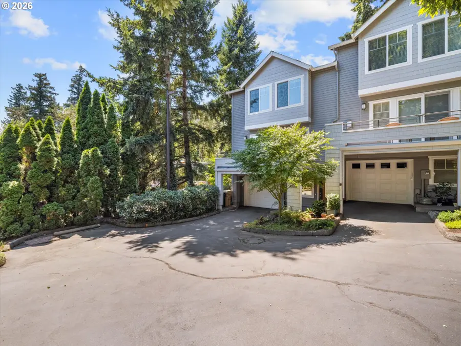 4528 Lower Dr, Lake Oswego, OR 97035 - #2