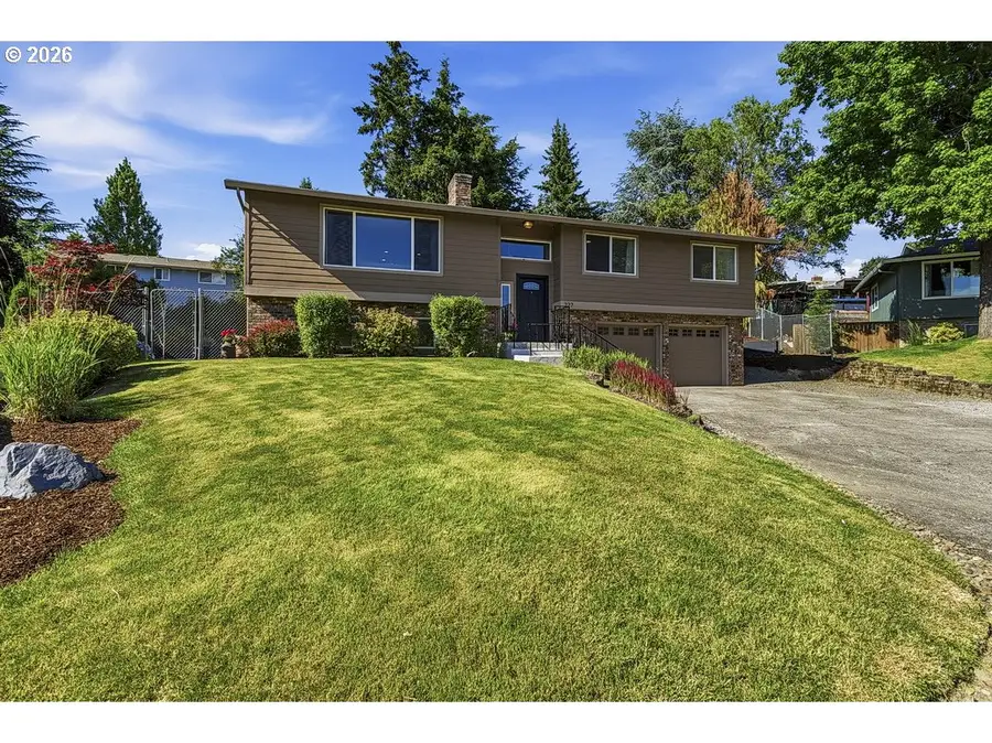 227 NE Paloma Ct, Gresham, OR 97030 - #2