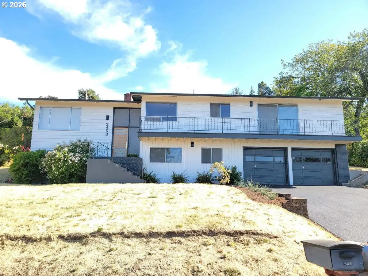 2460 W 21st Ave, Eugene, OR 97405 - #1