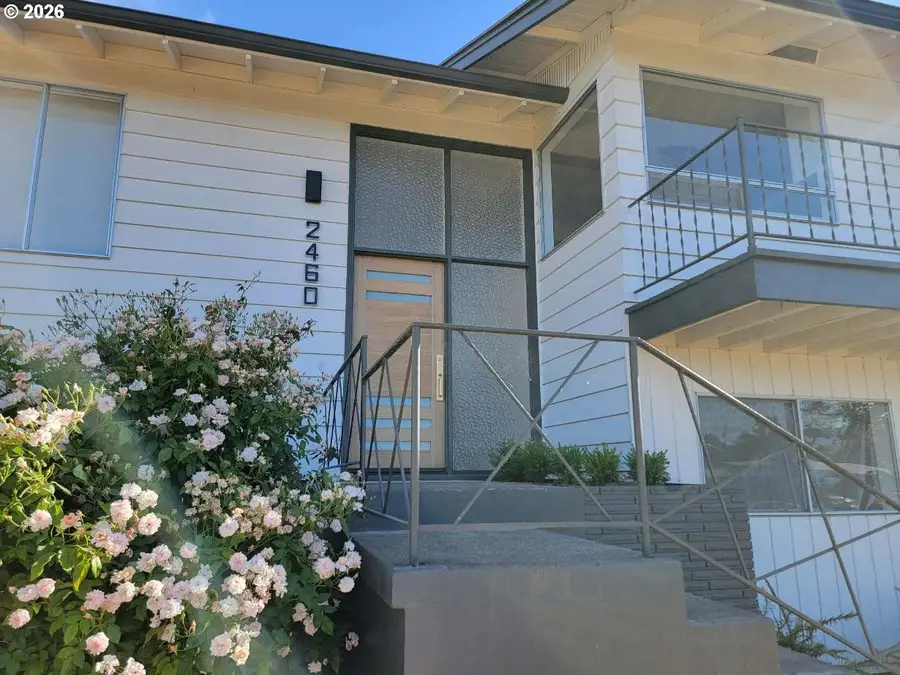 2460 W 21st Ave, Eugene, OR 97405 - #2