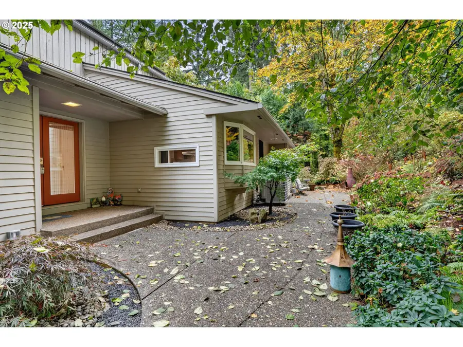 13800 NW Riverview Dr, Portland, OR 97231 - Image #3