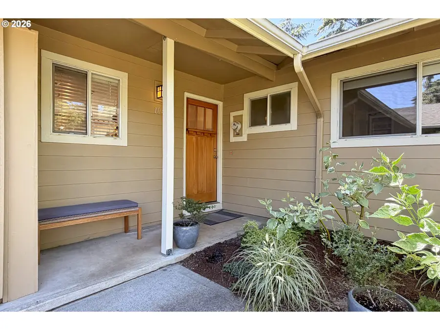 104 SE 73rd Ave, Portland, OR 97215 - #3