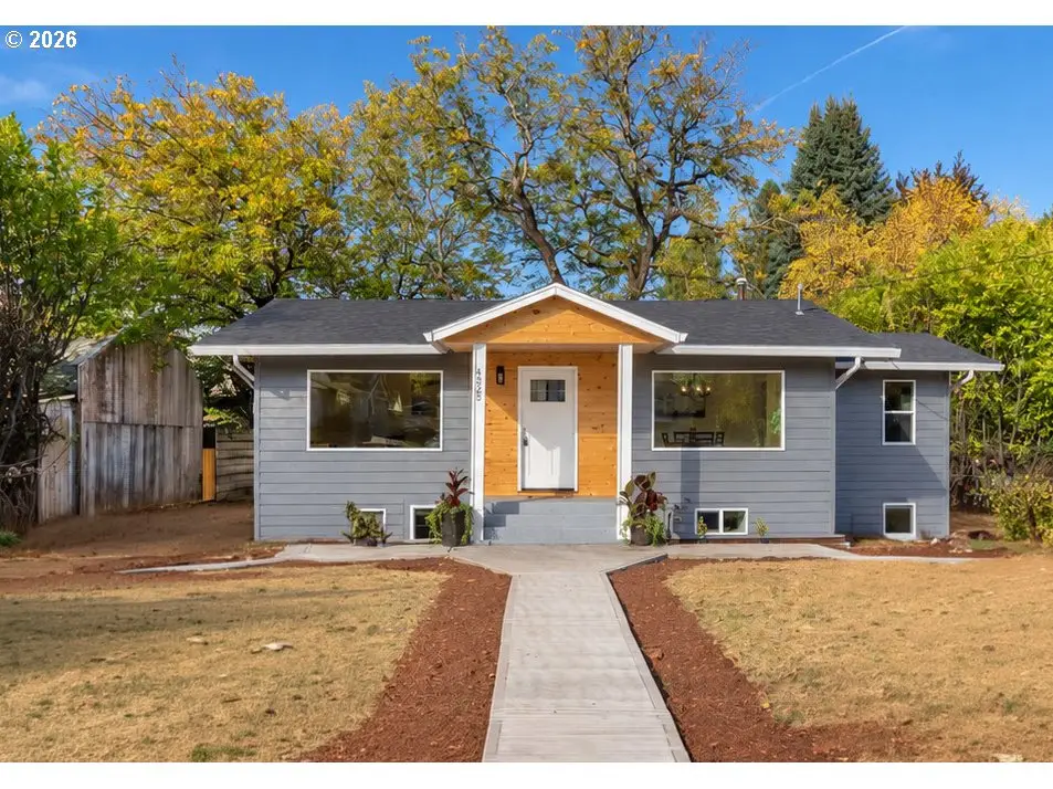 4225 NE Simpson St, Portland, OR 97218 - #1