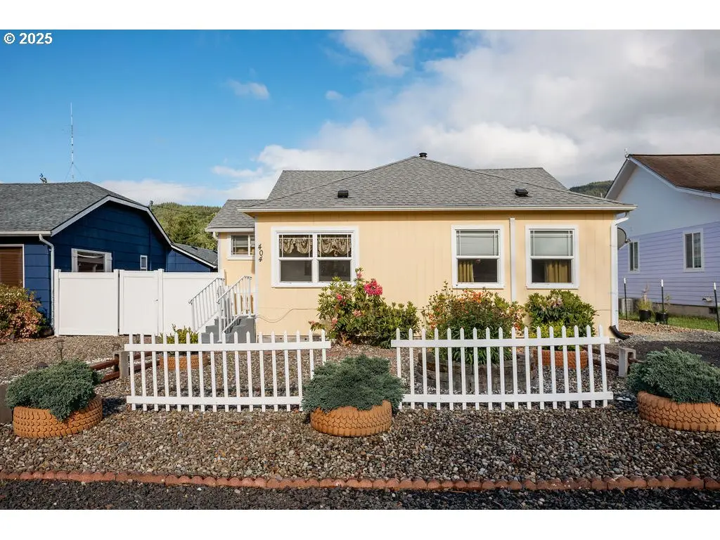404 Jackson St, Ryderwood, WA 98581 - #1