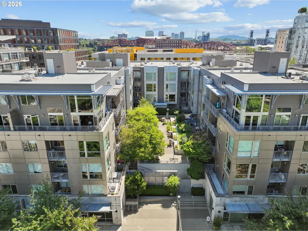 1125 NW 9th Ave #306, Portland, OR 97209 - Image #1