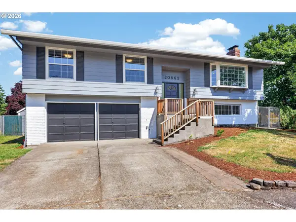 20665 SW Essen Ct, Beaverton, OR 97078