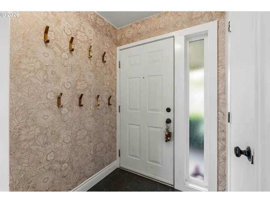 807 Vincent St, Eugene, OR 97401 - #3